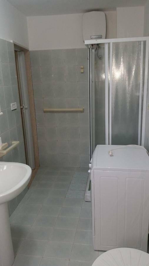 Casa Vacanza Via Lazio Torre Lapillo Luaran gambar